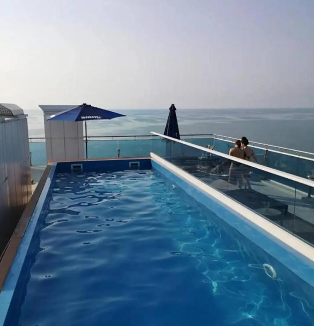Rainbow Apartment Μπατούμι